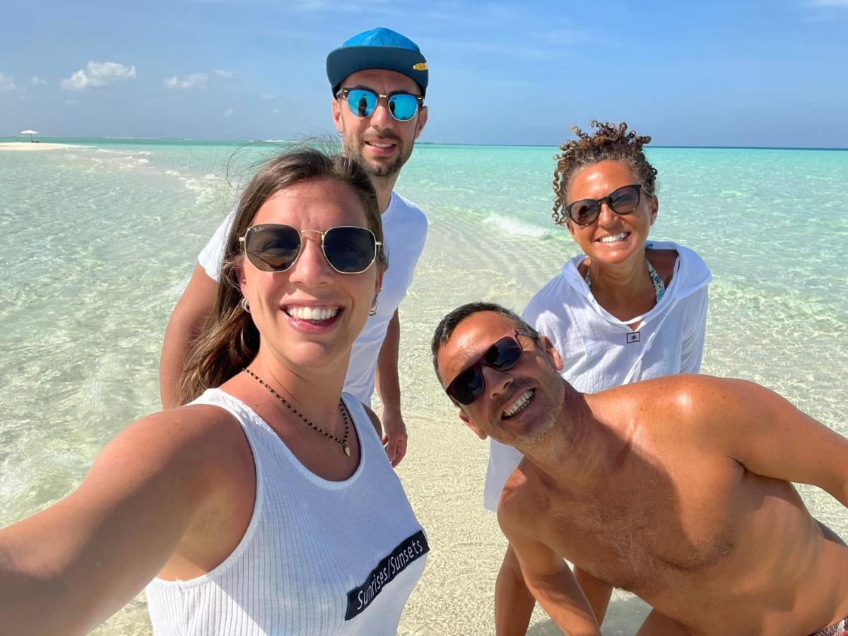 Dhiffushi White Sand Beach Екстериор снимка